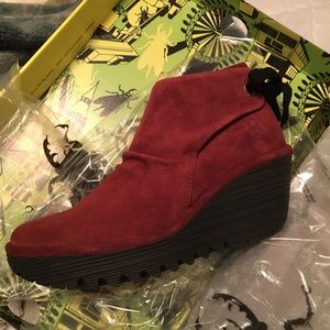 🍁SOLD🍁NWT -FLY LONDON booties